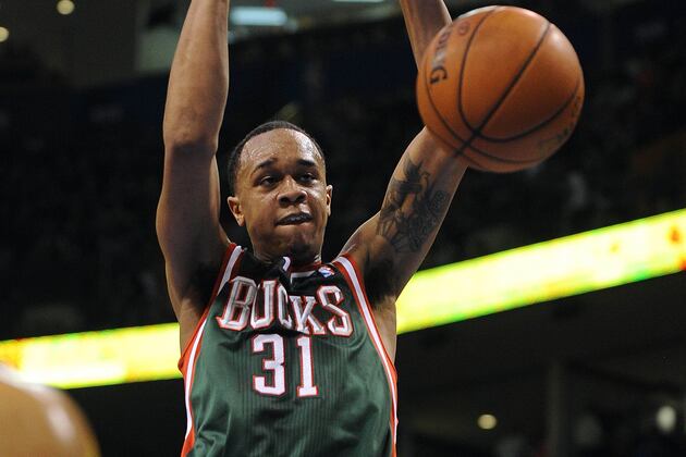 Bucks Meet Lakers in Tournament Play Thursday
