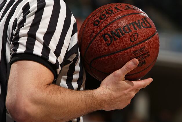 Athletic Trainer's Quick Response Helps Save Player...