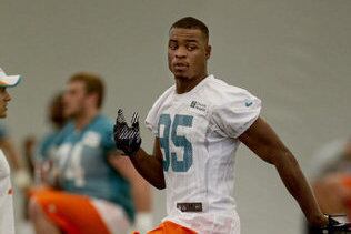 Dolphins Sign 3rd Overall Pick Jordan