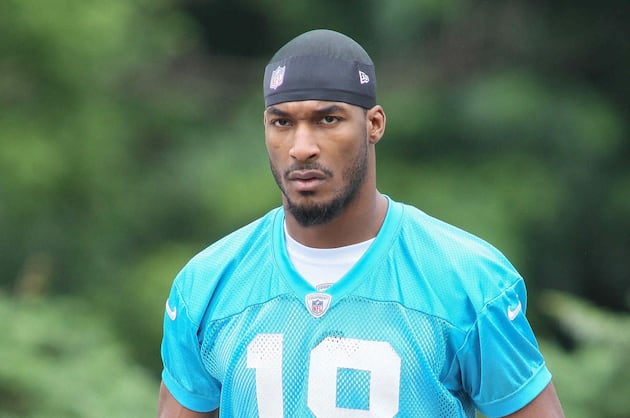 Panthers Waive OG/C Thomas Austin, Place WR Lamont Bryant on NFI List