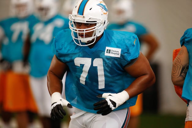 With Jake Long Gone, Jonathan Martin Accepts Challenge at Left Tackle