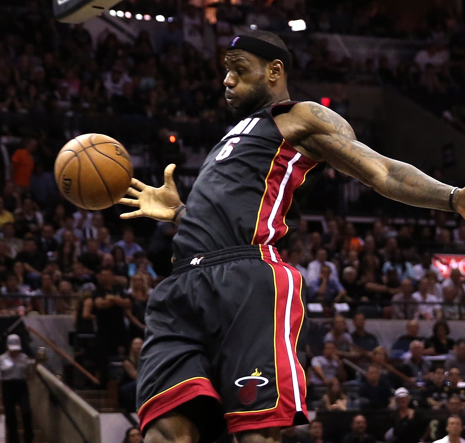 lebrons best dunks