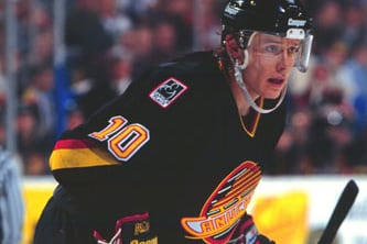 Canucks to Retire Bure's No. 10 Next Season