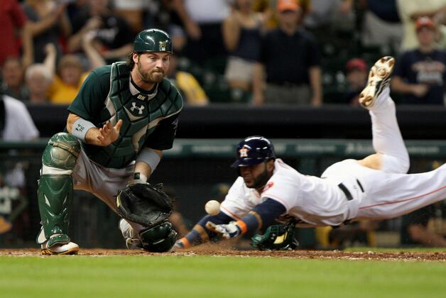Astros 5, A's 4