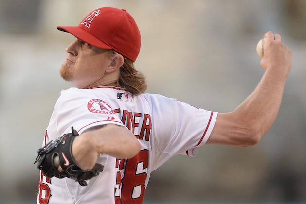 Weaver Strikes out 9 as Angels Trump Twins