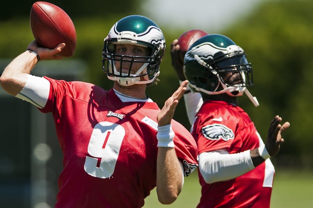 Vick, Foles Keep Splitting First-Team Reps