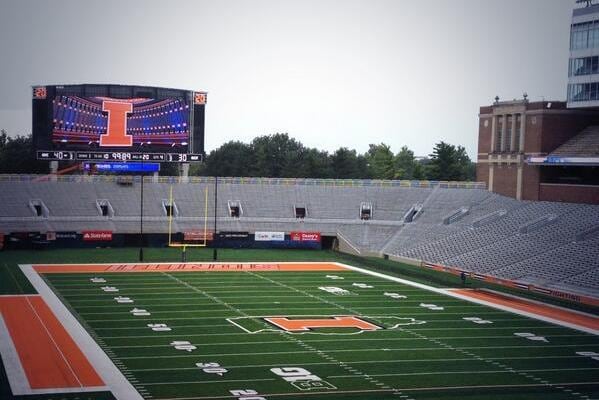 Photo: Illinois' New Memorial Stadium Scoreboard Is Huge, Awesome