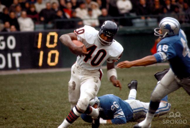 Gale_sayers_1965_11_21_original_crop_north