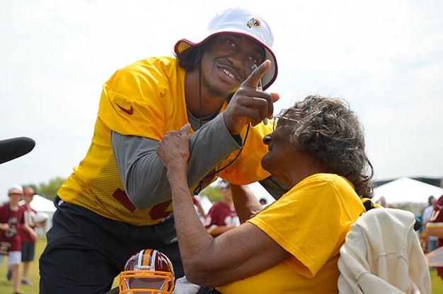 Robert Griffin III Meets 99-Year-Old Redskins Fan, Charm Ensues