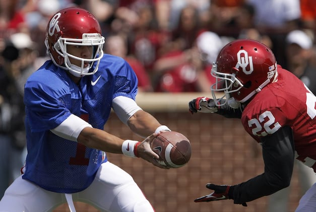Stoops Confirms Injury to Thompson