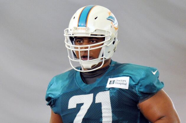 Martin's Performance at Left Tackle Making Dolphins Fans Panic