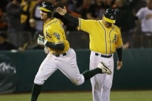 Rangers Snag Adam Rosales off Waivers from A's