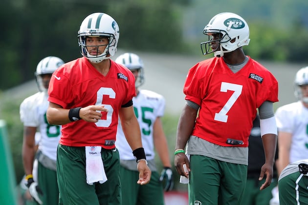 Green and White Scrimmage Will Highlight Smith, Sanchez
