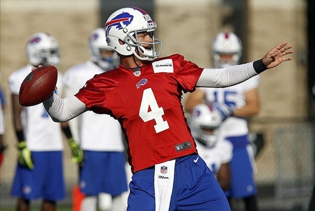 Kevin Kolb Leaves Bills Practice After Slipping on Mat