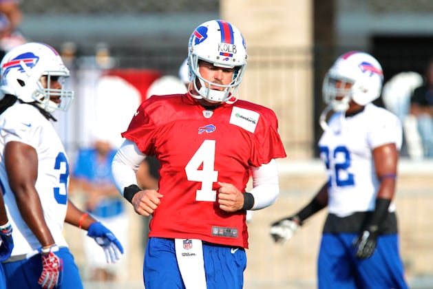 Kevin Kolb Reportedly Injures Knee Slipping on Mat at Bills Training Camp