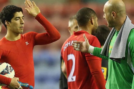 Reina expects Suarez departure