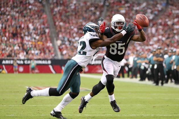 Hawks Agree to Terms with WR Doucet