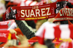 Suarez Shuns Liverpool Fans at Training 