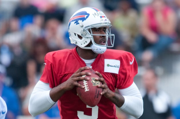 EJ Manuel Starts Shakily, but Finds Traction in Bills Scrimmage