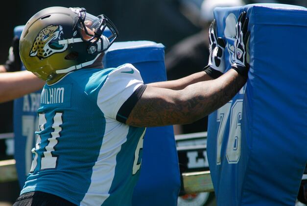 Jaguars Waive Two Injured Players