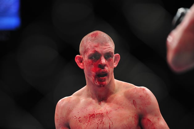 Joe Lauzon Looking to Set UFC Bonus Record at UFC Fight Night 26