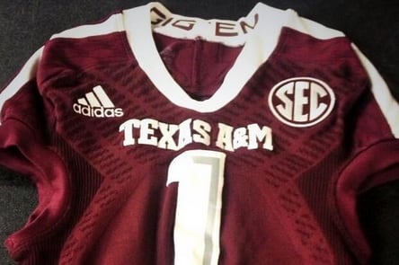 A&M Shows off 'Gig Em' Collars