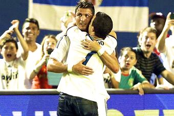 Hug_crop_north.jpg