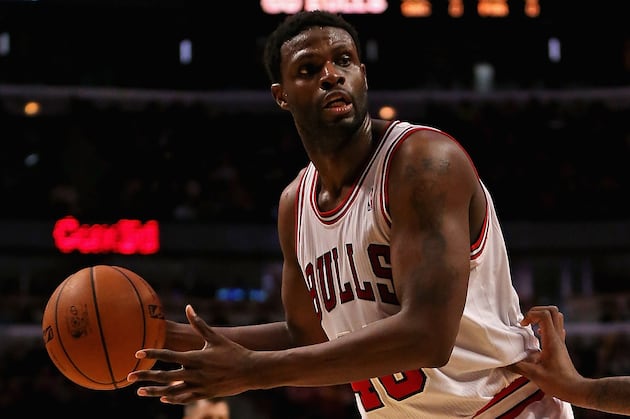 Bulls' Nazr Mohammed Spearheads 2nd Annual Fundraiser for Chicago Youth