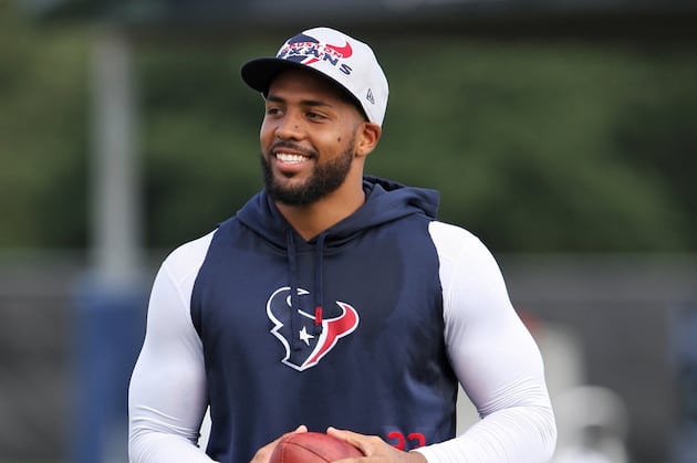 Kubiak Knows Nicked-Up Texans Are Lucky