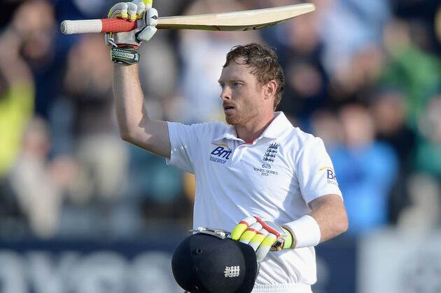 England Lead by 202 After 3rd Day of 4th Test