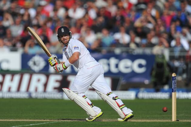 Ashes 2013: Bell Hauls England from the Mud