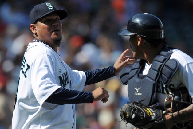 Hernandez Dazzles Brewers in Mariners 2-0 Shutout