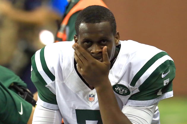 Geno Smith's Injured Ankle Doesn't Keep Him out of Practice