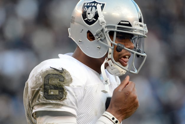 Raiders' Terrelle Pryor Rebuilds His Image as a Quarterback