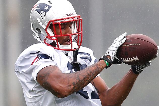 Something Weird Is Happening with Aaron Dobson's Twitter