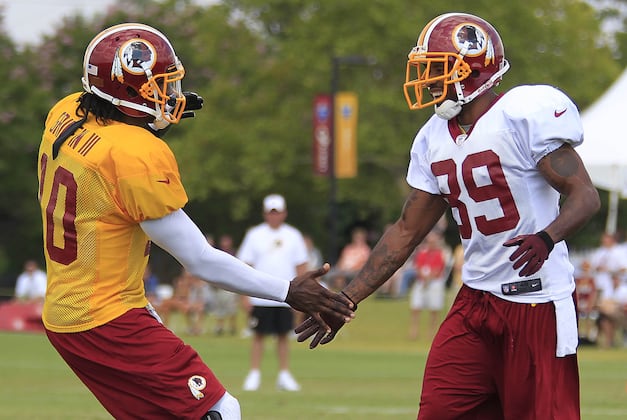 Santana Moss Backs Mike Shanahan's Decision to Shelve Robert Griffin III