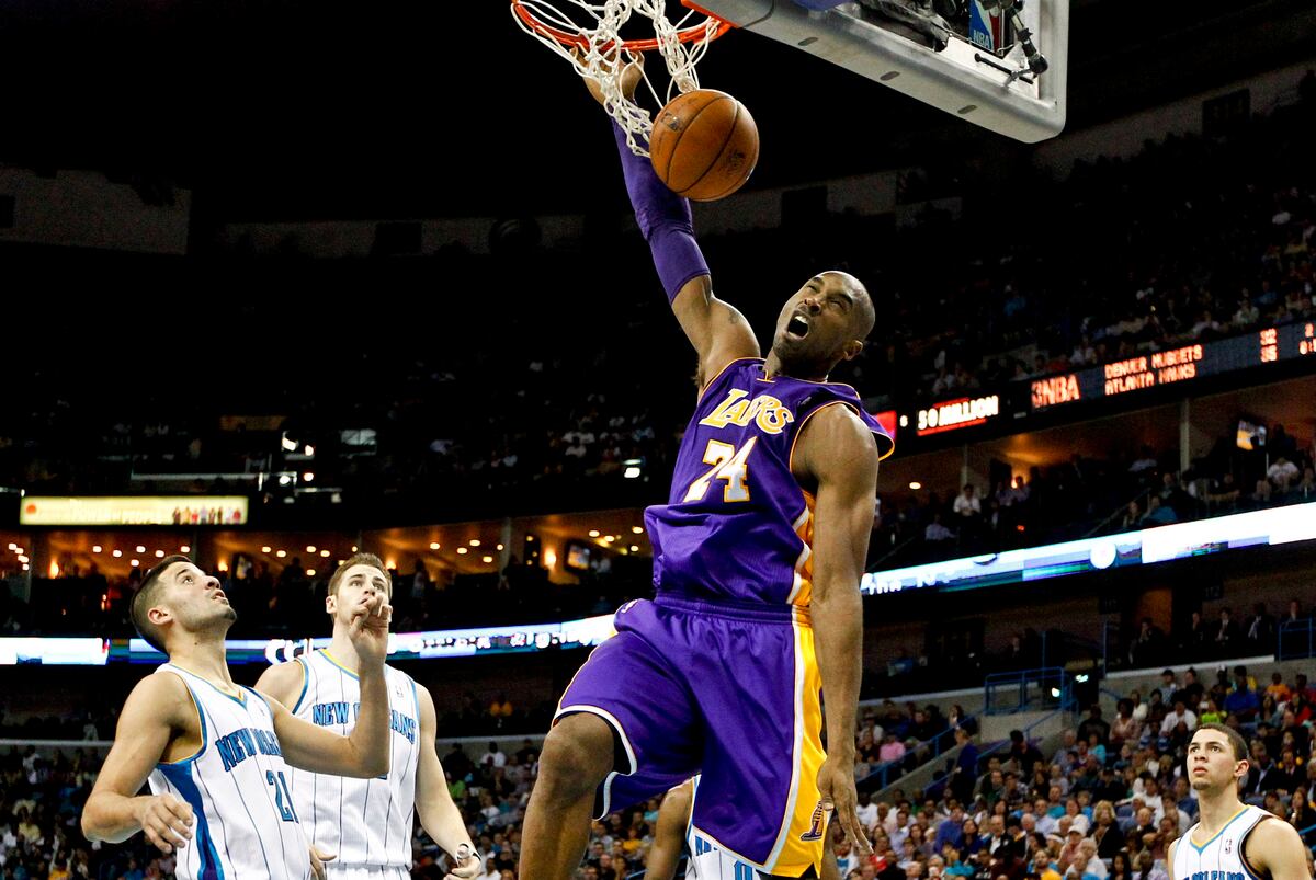 Kobe Bryant vs. Julius Erving: 5 Days of Black Mamba ...