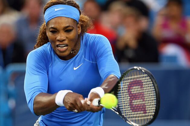 Serena Edges Past Erratic Li to Reach the Final in Cincinnati