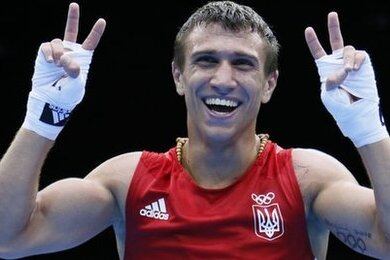 Lomachenko to Make Pro Debut vs. Oquendo