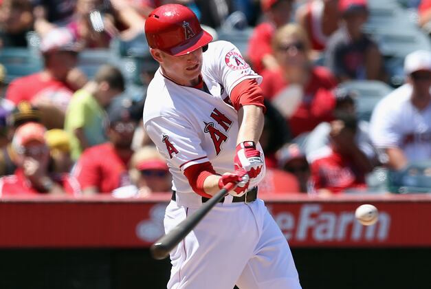 Trumbo Chases Angels' Home Run Milestone