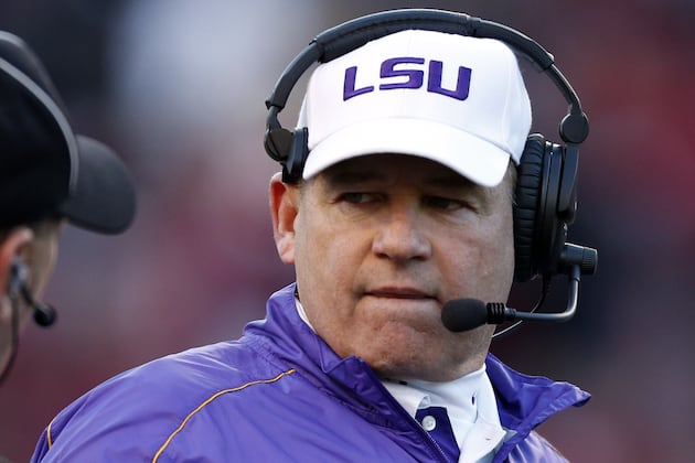 Les Miles Endorses Use of Hyperbaric Oxygen Treatment