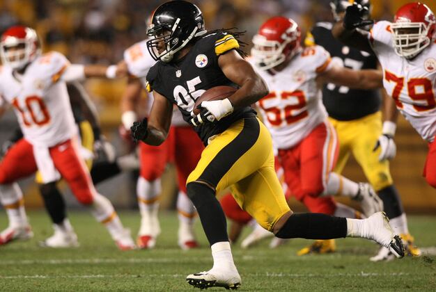Jarvis Jones Taken to Hospital with Chest Injury