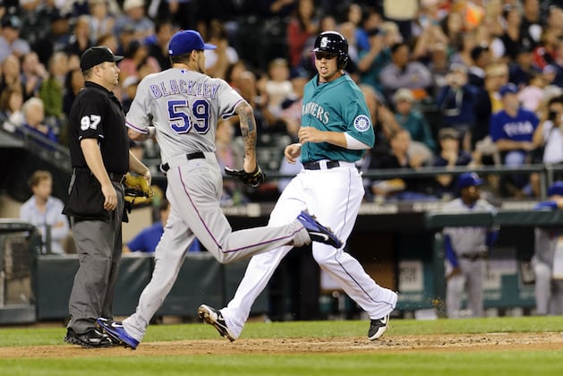 Pierzynski homers as Rangers beat Mariners 8-3