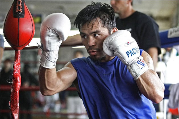 Pacquiao Seemingly Unphased by Ankle, Relaxed in Training
