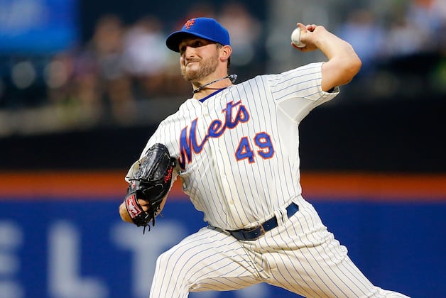 Niese Throws 3-Hit Shutout, Comes Up Big at Plate