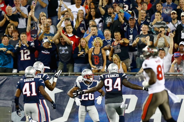 Patriots Deploy Stadium Wi-Fi to Compete with the Comforts of Home