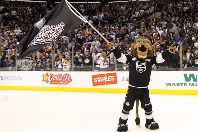 Two Kings' Ice Girls to Compete on 'The Amazing Race'