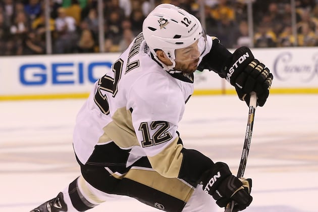 Bruins Forward Jarome Iginla Makes Himself at Home in Boston