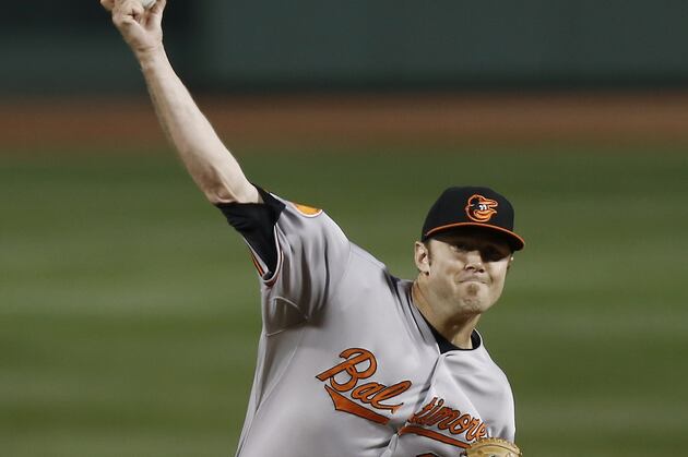 Tillman Wins 15th as Orioles Down Red Sox