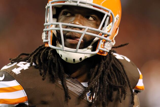 Browns Linebacker Quentin Groves Was Hard at Work